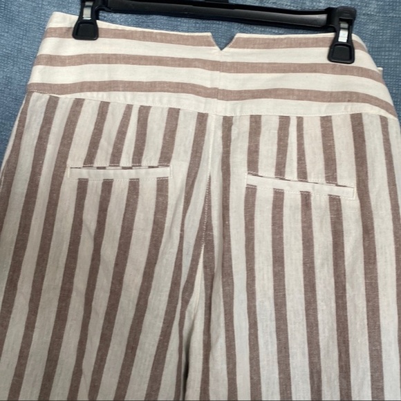 Pants.   Anthropologie linen slacks.  Size 6.  New. No tags - Picture 3 of 6